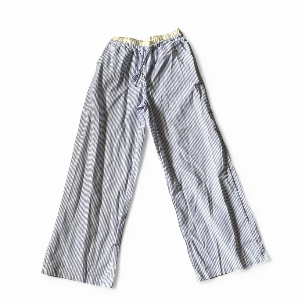 Shein Women's Blue and White Trousers